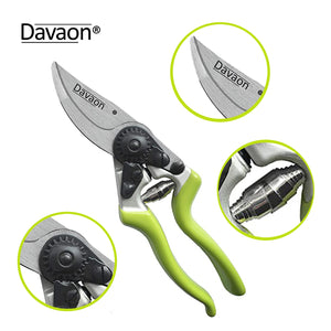 
                  
                    Davaon Pro Garden Tools Set | Bypass Secateurs, Anvil Pruners and Pruning Saw
                  
                